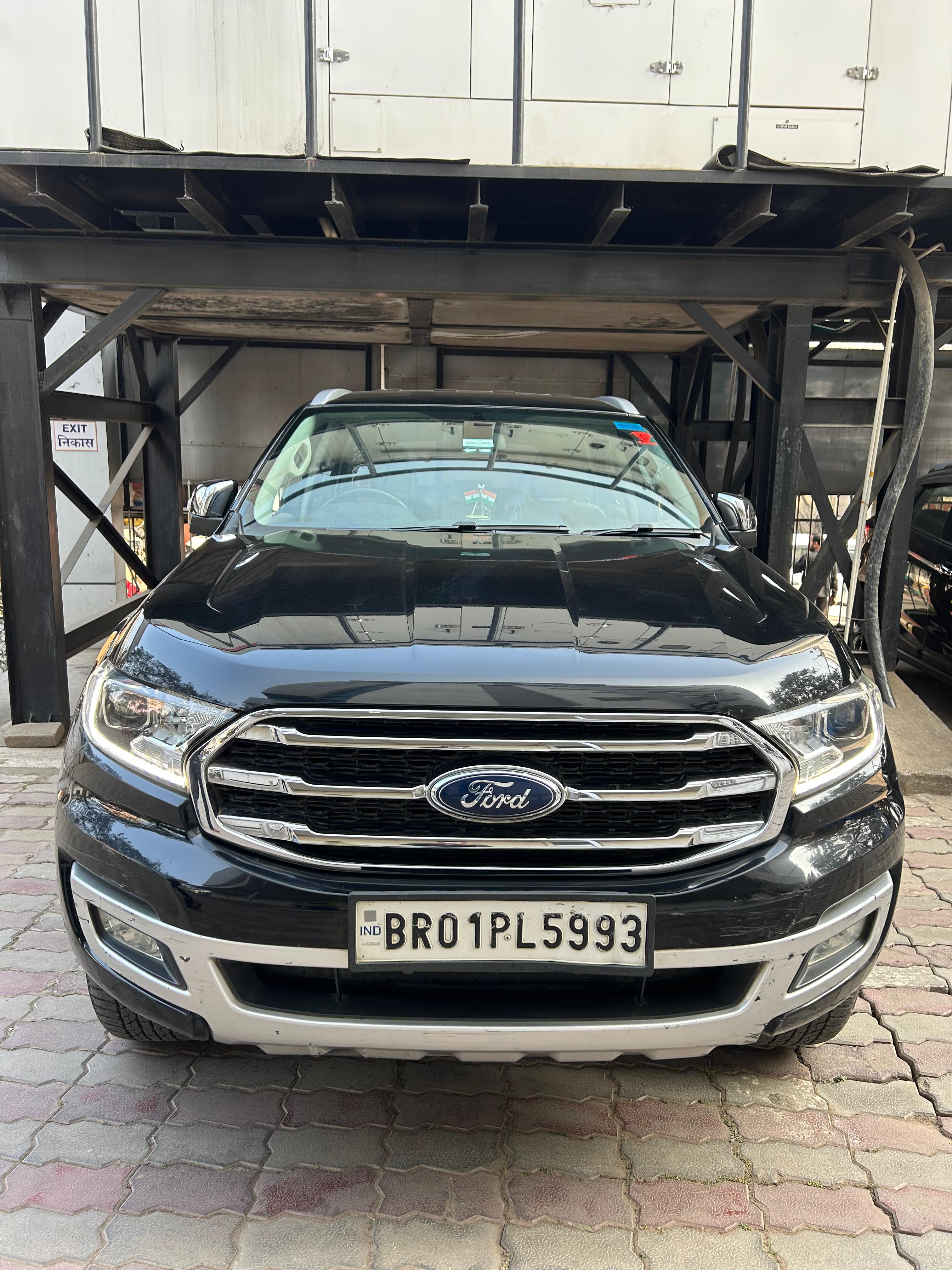 Ford ENDEAVOUR 2L TITANIUM 4×2 AT