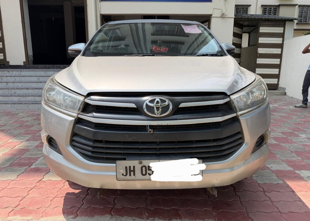 Toyota INNOVA CRYSTA 2.4 G